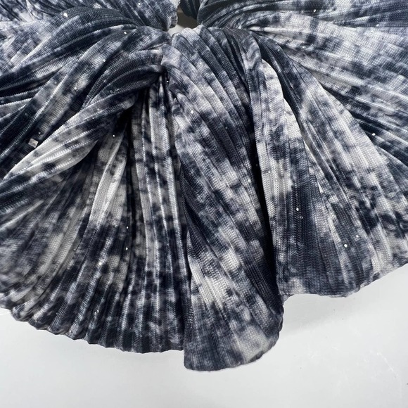 Nordstrom Lot Giant Scrunchie Velvet Hair Clips Hairband Bandana - Picture 3 of 11